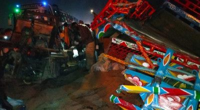 বগুড়ায় বাস ও ২ ভটভটির সংঘর্ষে নিহত ৩